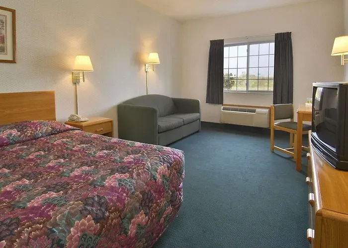 Hotel Rodeway Champaign Urbana